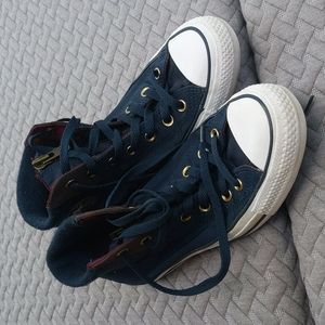 Unique navy Converse